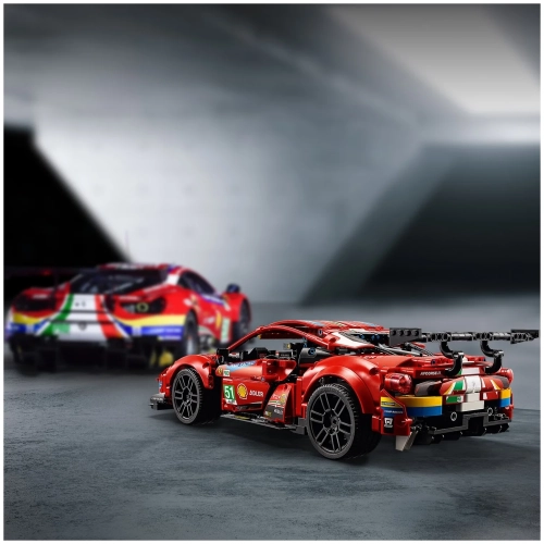 Конструктор LEGO Technic Ferrari 488 GTE 42125