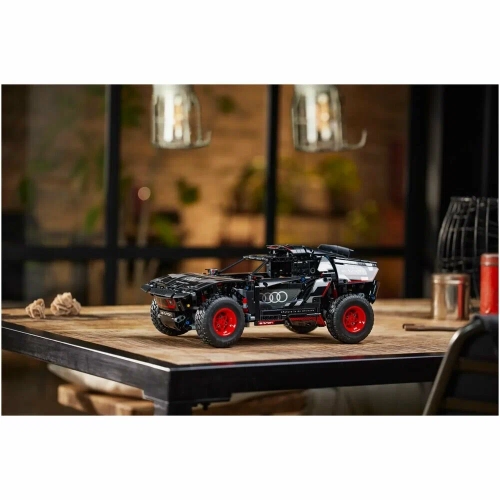 LEGO Technic Audi RS Q e-tron 42160