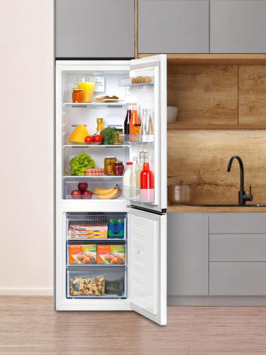 Холодильник с морозильником BEKO B1RCNK272W