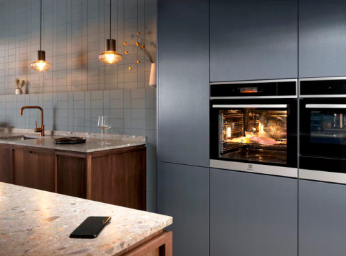 Электрический духовой шкаф Electrolux EOB9S31WX