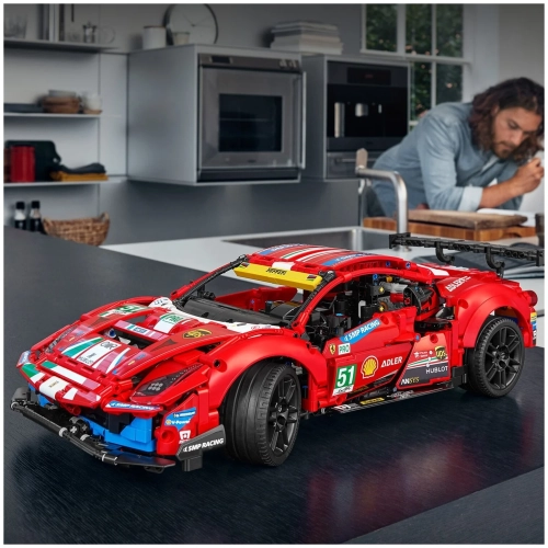 Конструктор LEGO Technic Ferrari 488 GTE 42125