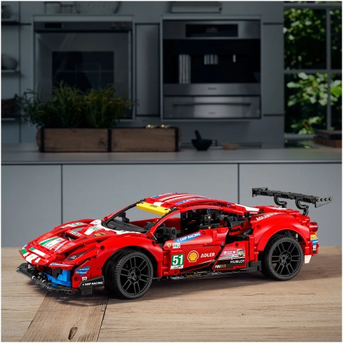 Конструктор LEGO Technic Ferrari 488 GTE 42125