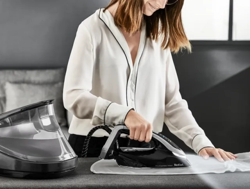 Парогенератор с умной подсветкой Tefal Pro Express Vision GV9821E0