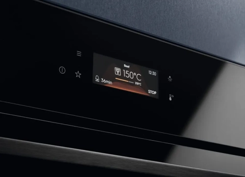 Духовой шкаф Electrolux EOB8S39Z, черный