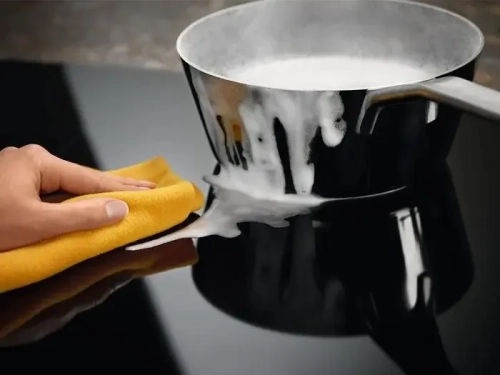 Индукционная варочная панель Electrolux LIT30231C